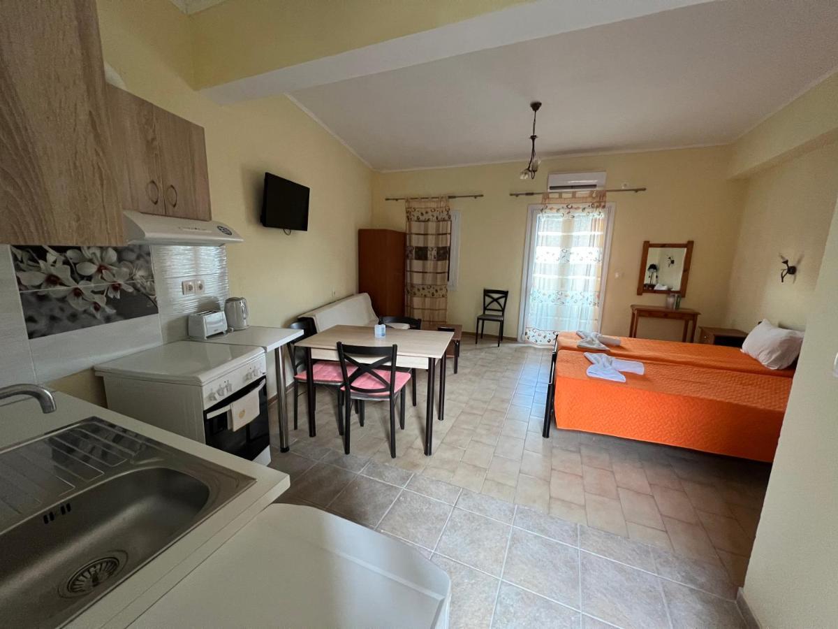 Votsalo Pool Apts Kalami  Zewnętrze zdjęcie